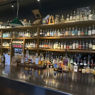 ANNIE HALL BAR_0