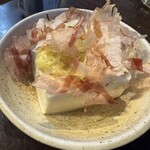 新宿参丁目 立呑み ありがとう - 冷奴　３５０円（税込）