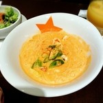 金星パスタ - 生麺パスタ　芽キャベツと蛸とホタテのトマトクリーム　残ったクリームはパンに付けて召し上がれ♪