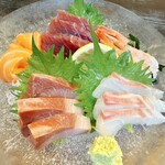 炭火串焼き 海鮮料理 燦々 - 