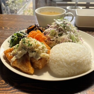 くじらぐも BAKE+MEAL_0