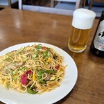 SMILE - チャウミン & 瓶ビール