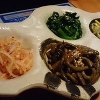 吟味屋 天満店 - ナムル盛り合わせ