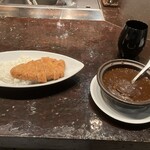 ブリボン - ・岩中豚のカツカレー　　　1,900円