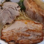 ラーメン櫻島 - 3種のデカいチャーシュー
