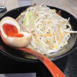 三田製麺所 - ✅味噌つけ麺(中)¥1.200‼️
　※並盛から大盛まで無料！
　※あつもりも可能！
　※キャッシュレス決済可能！
　※別添えでニンニク、ショウガ付き