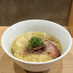 らーめんMAIKAGURA - 和牛頬肉と舞茸の塩らーめん¥1460