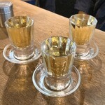 宇ち多゛