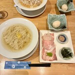 麺と向かって鰹 - 