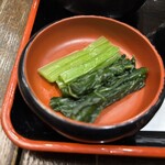 そじ坊 - かやくごはんには野沢菜が付く