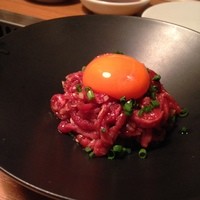 焼肉 矢澤 東京 - 正真正銘のユッケ