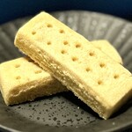 カルディコーヒーファーム - 食べ始めるとやめられなくなるのが困りもの…