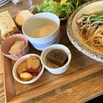 G831 Natural Kitchen & Cafe - 