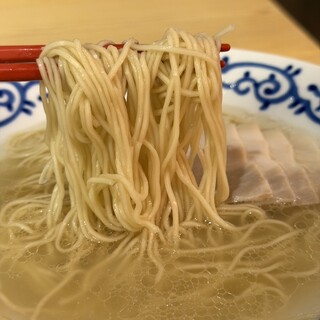 豚そば 月や_1