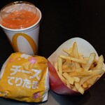 マクドナルド - 料理写真:チーズてりたまセット(790円)、マックフライポテトM、野菜生活100 M