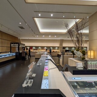 ヤマサ蒲鉾株式会社 かまぼこ工房 夢鮮館_2