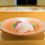 鮨裕 - 熟成したヒラメ（小田原）、本まぐろ（大間）