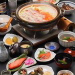 味蔵　月あかり - 営業時間外の宴会のご予約も承ります。　おひとり様お料理2,500円～（飲み代別）※写真はおひとり様4,000円のお料理です。