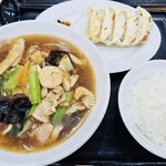 横濱中華 横濱餃子房 - 