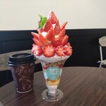 高橋農園 - イチゴパフェミニ1600円