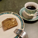 Dobro - コーヒーとくるみのパウンドケーキ、コーヒー