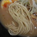 ラーメンこがね家 - 麺