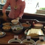 Erawan Restaurant  - ここで麺を作って、薬味などはお好みで入れられます