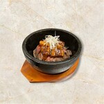 肉匠 現 - 和牛と鰻の石焼ご飯