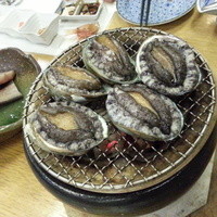 海鮮家 はこだて 本店 - 活アワビ踊り焼き