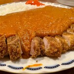 マルシェ - かつカレー横から