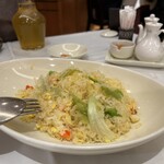 南国酒家 - たらば蟹とレタス炒飯