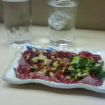 丸藤 - 生ズリと泡盛(大）です。