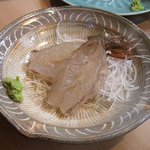 鮓秀 - おおど海老の刺身。この後焼いた頭を出してくれる。