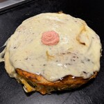 やきやき鉄板 ぼんくら家 - ■巨乳焼き ￥1.848