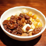 バー・バーンズ - チャーム