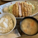 とんかつ 大倉 - 