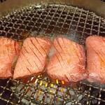 焼肉ホルモン ブンゴ - 