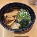 スシロー - まぐろ醤油ラーメン　左上がまぐろフライ