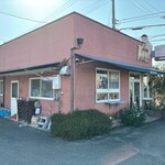 カフェブーズ - 店の外観　※斜め前から