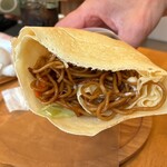 カフェブーズ - 焼きそばクレープ
