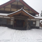 姫のそば ゆかり庵 - 外は雪