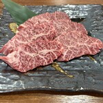 炭火焼肉 牛和鹿 - 