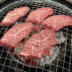 炭火焼肉 牛和鹿 - 