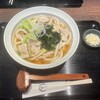 うどん 雅びや - 吉田風うどん（温）　900円
大盛り　　　　　　200円
合計　　　　　　　1100円