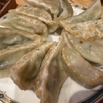 餃子 小籠包 福包酒場 - 