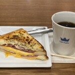 OSLO COFFEE - クロックムッシュとホットコーヒー(キング)