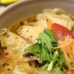 マジックスパイス - ネパール風餃子「モモ」