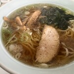 中華八番 - 街中華らしい味のラーメン