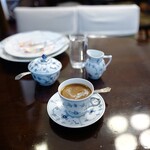 銀座七丁目花椿通り 椿屋珈琲 - 