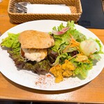 アド・パンデュース - スモークチーズバーガー